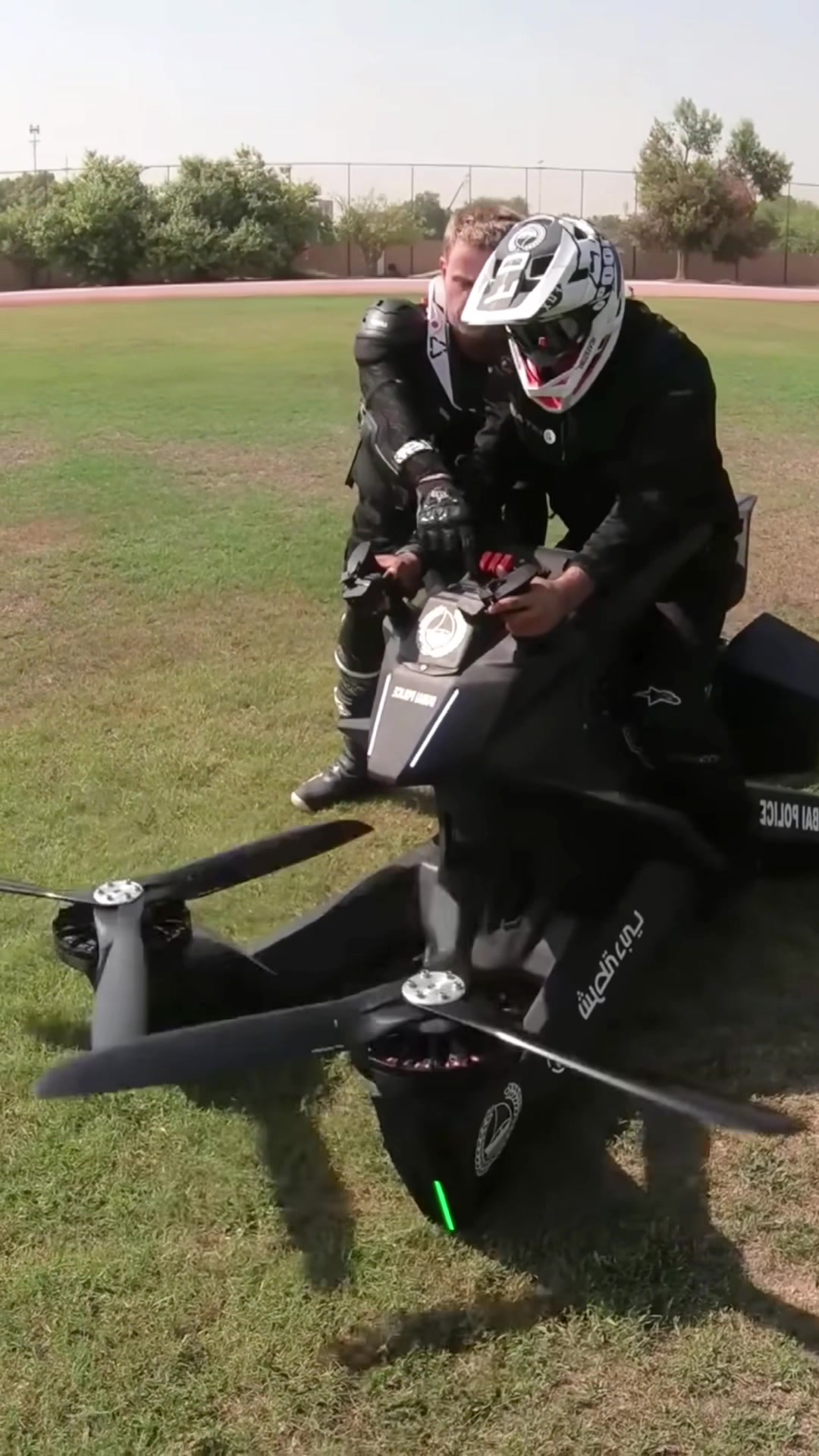 Aujourd'hui est mon premier jour de vol. Pouvez-vous voler?