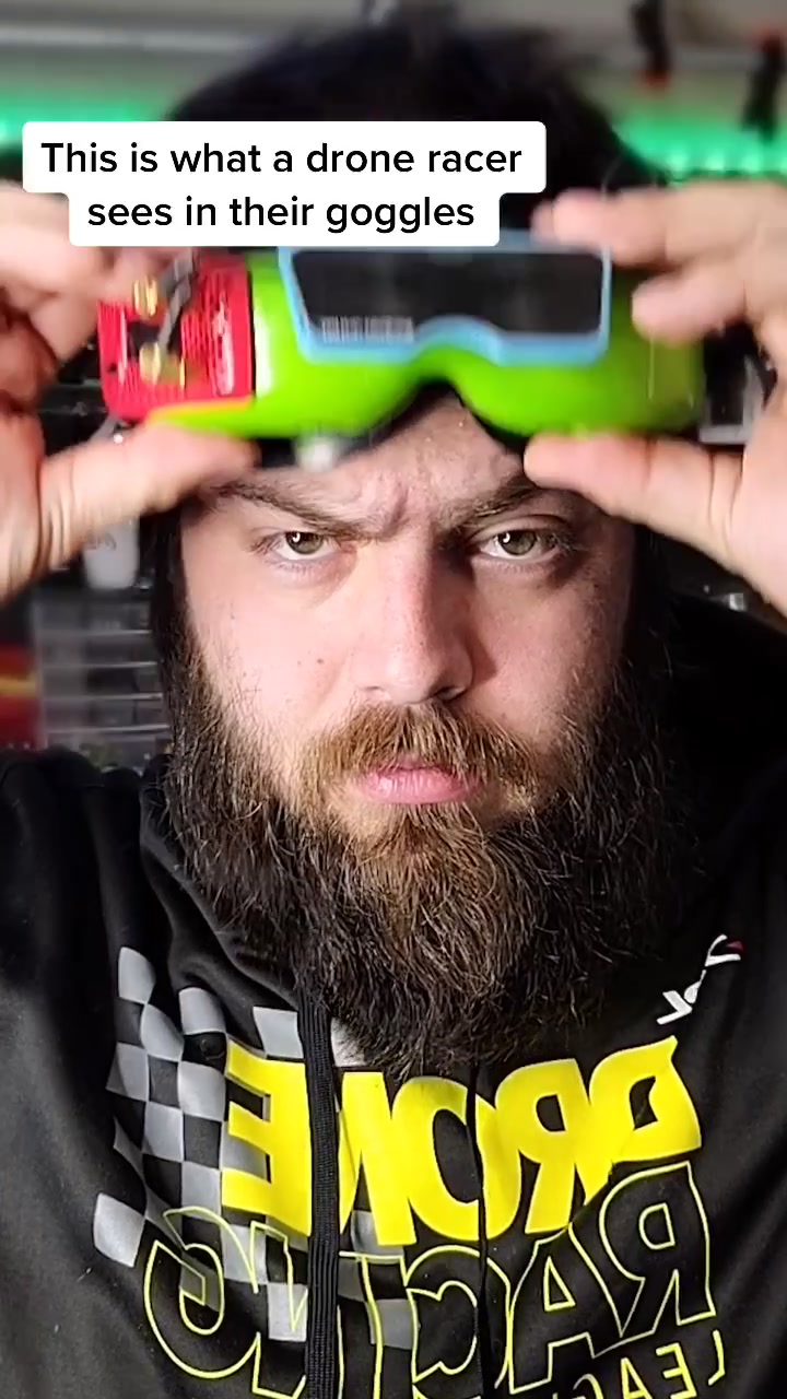 C'est à quoi ressemble le flux analogique à faible latence d'un drone de course