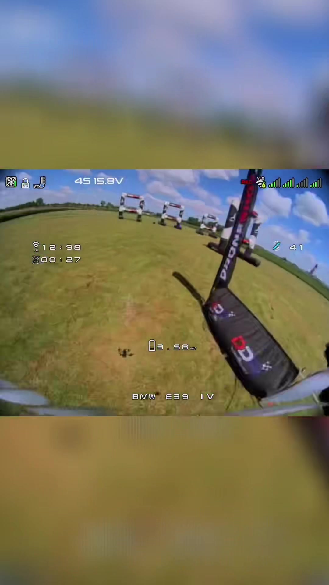 Race du championnat national néerlandais FPV. Vidéo complète sur YouTube