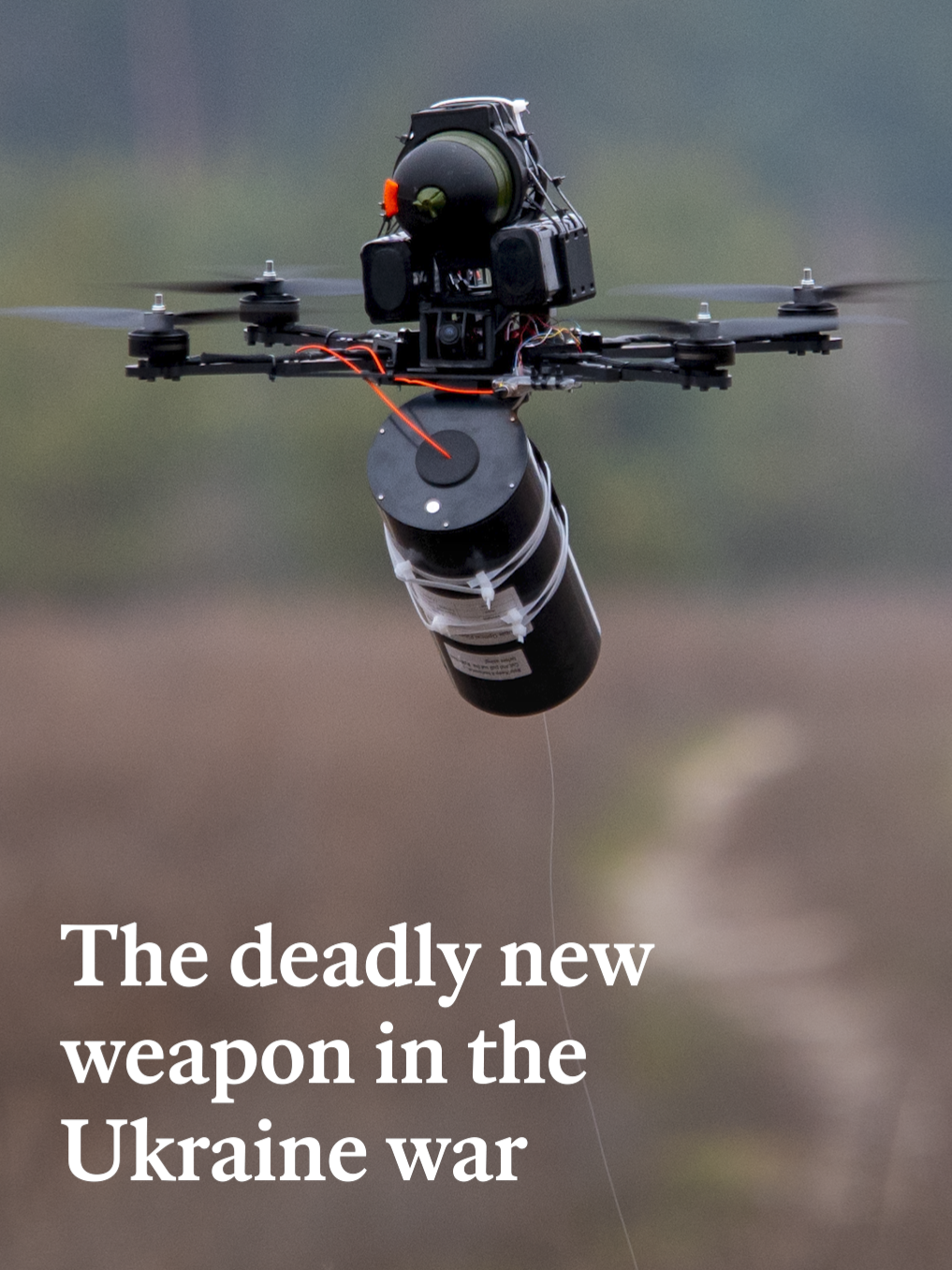 Il y a une nouvelle arme mortelle dans la guerre de l'Ukraine - le drone à fibre optique. Son technicien