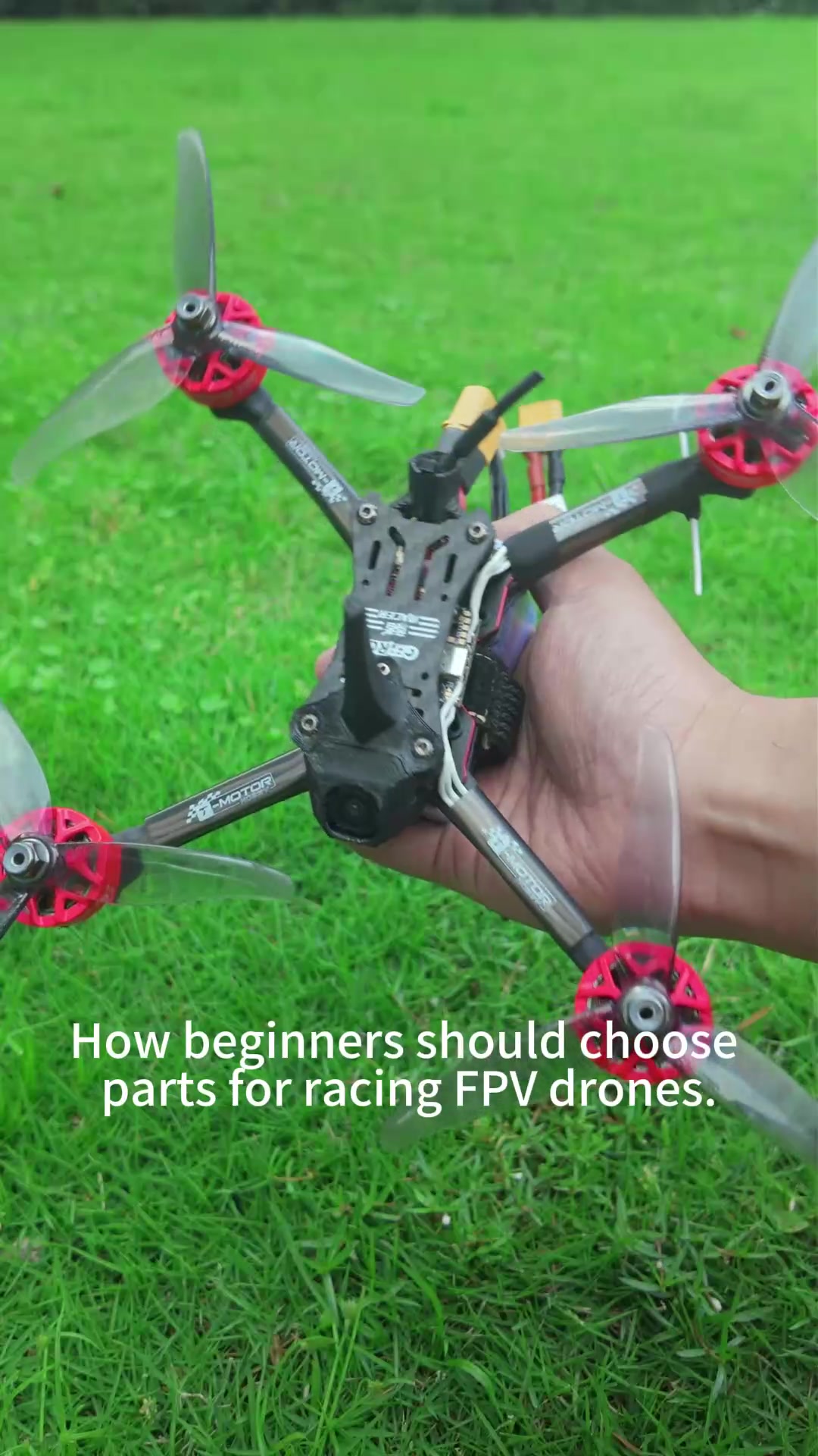 Pièces de course FPV pour les débutants: Cadre: Gep Racer Motor: NEON2207 2050KV ST