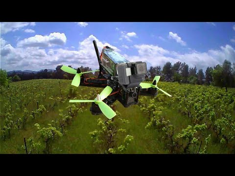 Fpv drone racer cinématique