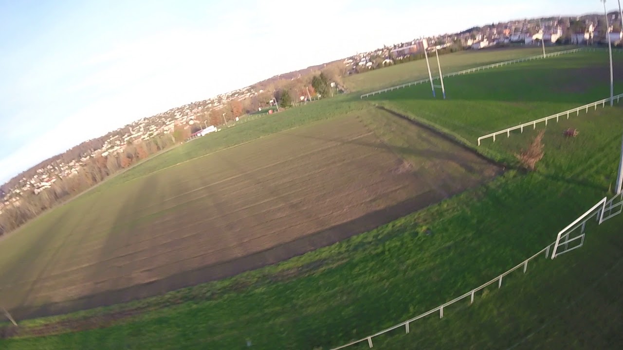 drone racer fpv (stade)