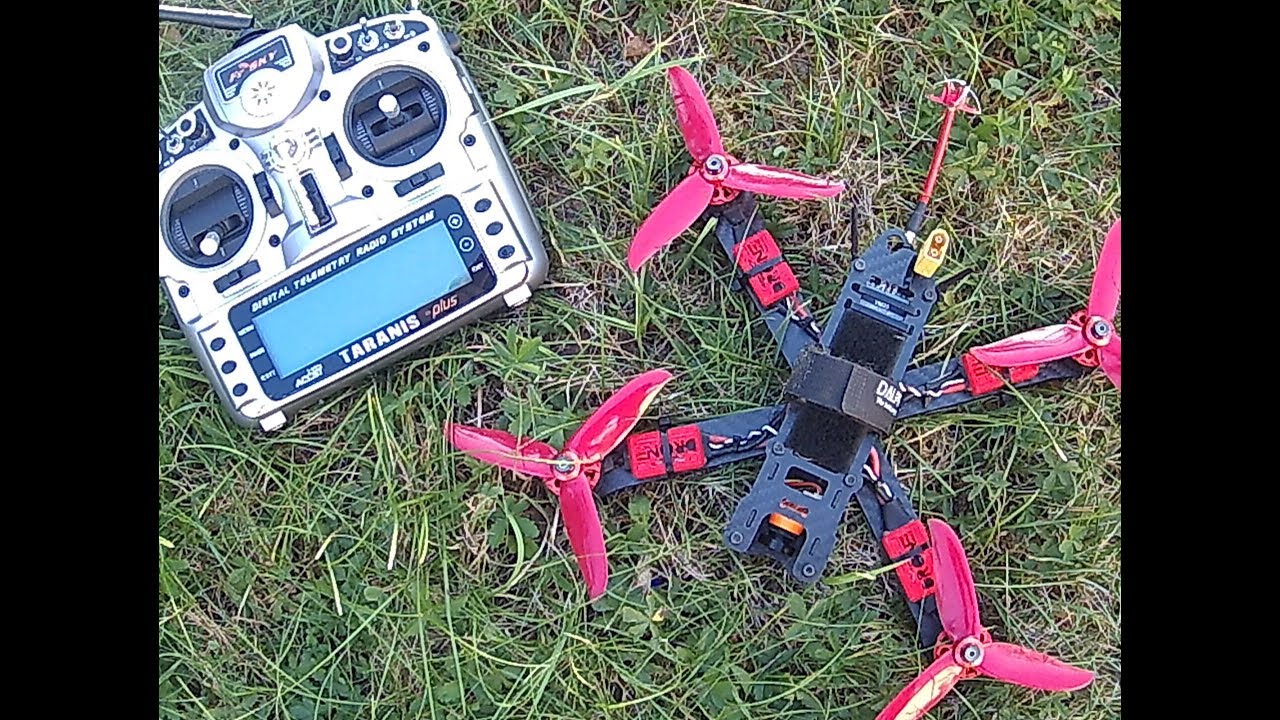 Drone racer, test du mode accro, xnova 2207  740W 4s