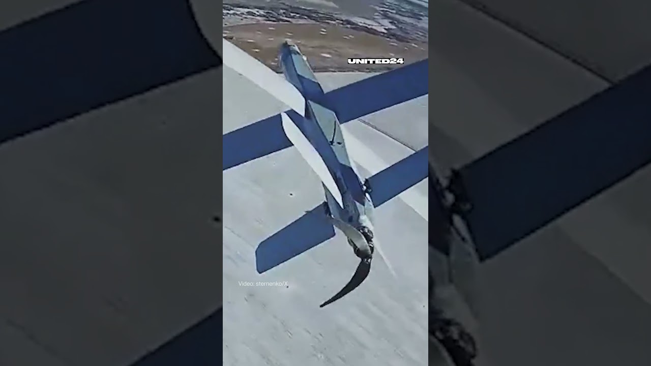 🇺🇦Ukrainian FPV Intercepts Russian Loitering Munition Lancet Drone #warinukraine #drone