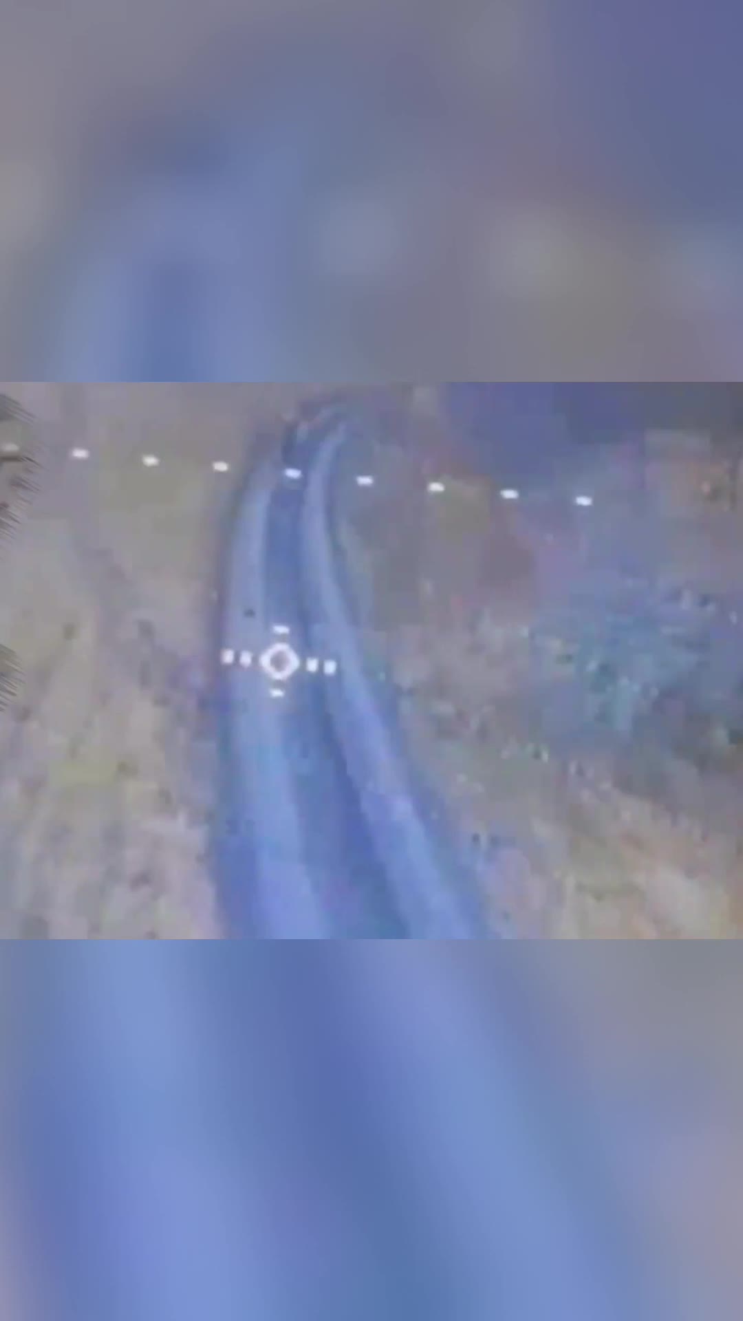 Un soldat russe tente d'esquiver une attaque de drone, mais ce n'est que le début de sa mission.