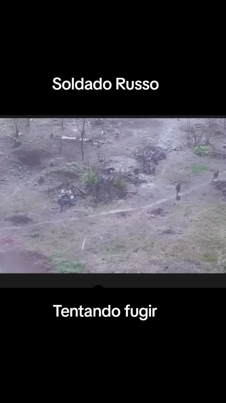 Moment où un soldat russe est touché par un drone ukrainien