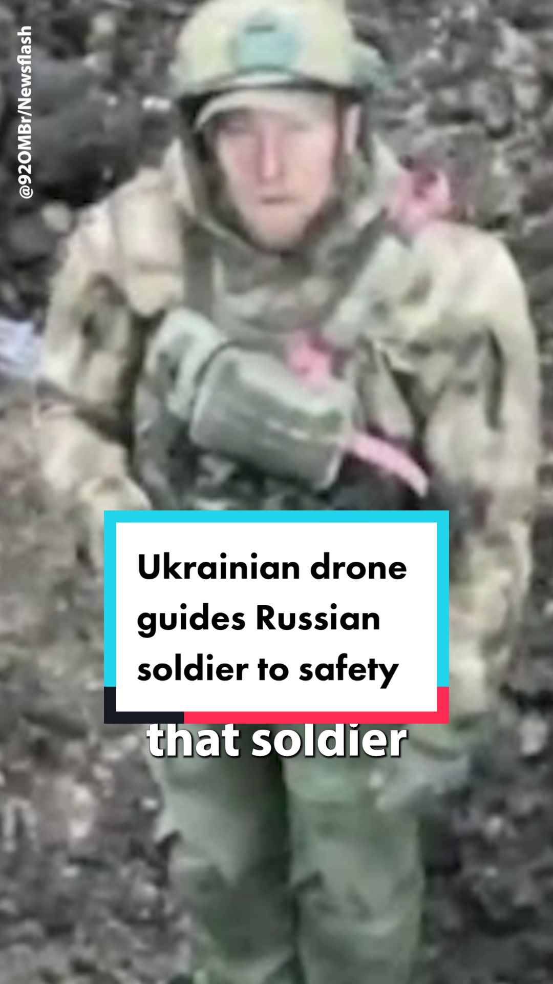 C'est le moment où un drone ukrainien a guidé un soldat russe seul à la sécurité af