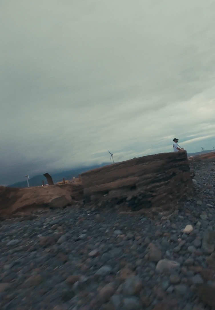 Que feriez-vous si vous vous voyiez ainsi de l’extérieur ? Voler en rond avec mon drone FPV