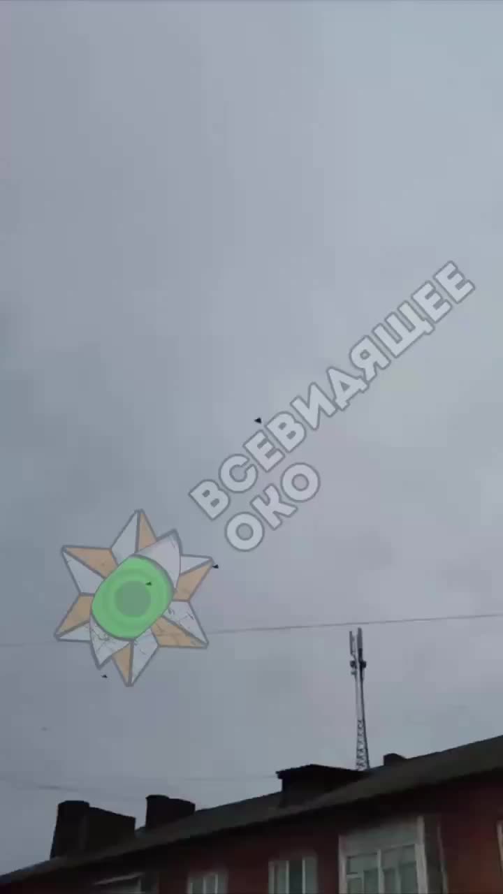 Des drones kamikaze russo-iraniens Shahed attaquent l’Ukraine aujourd’hui. Région de Poltava.