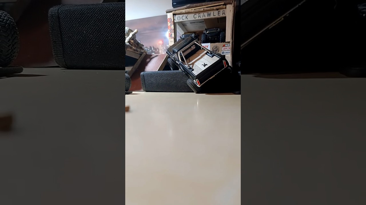 Axial Scx30 K10 "brassed" updated - Desk line #1