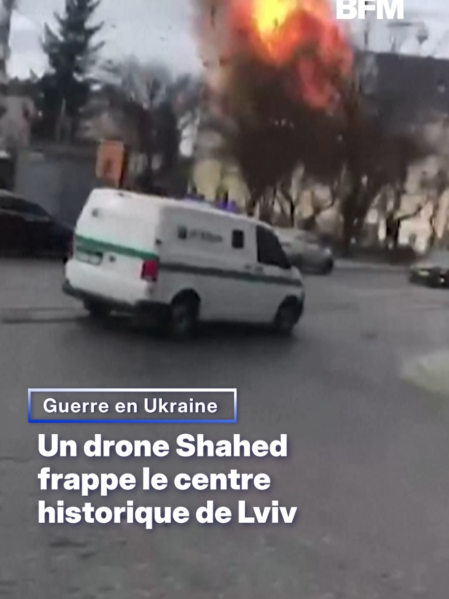 Les services d'urgence interviennent sur les lieux d'une attaque de drone à Lvi