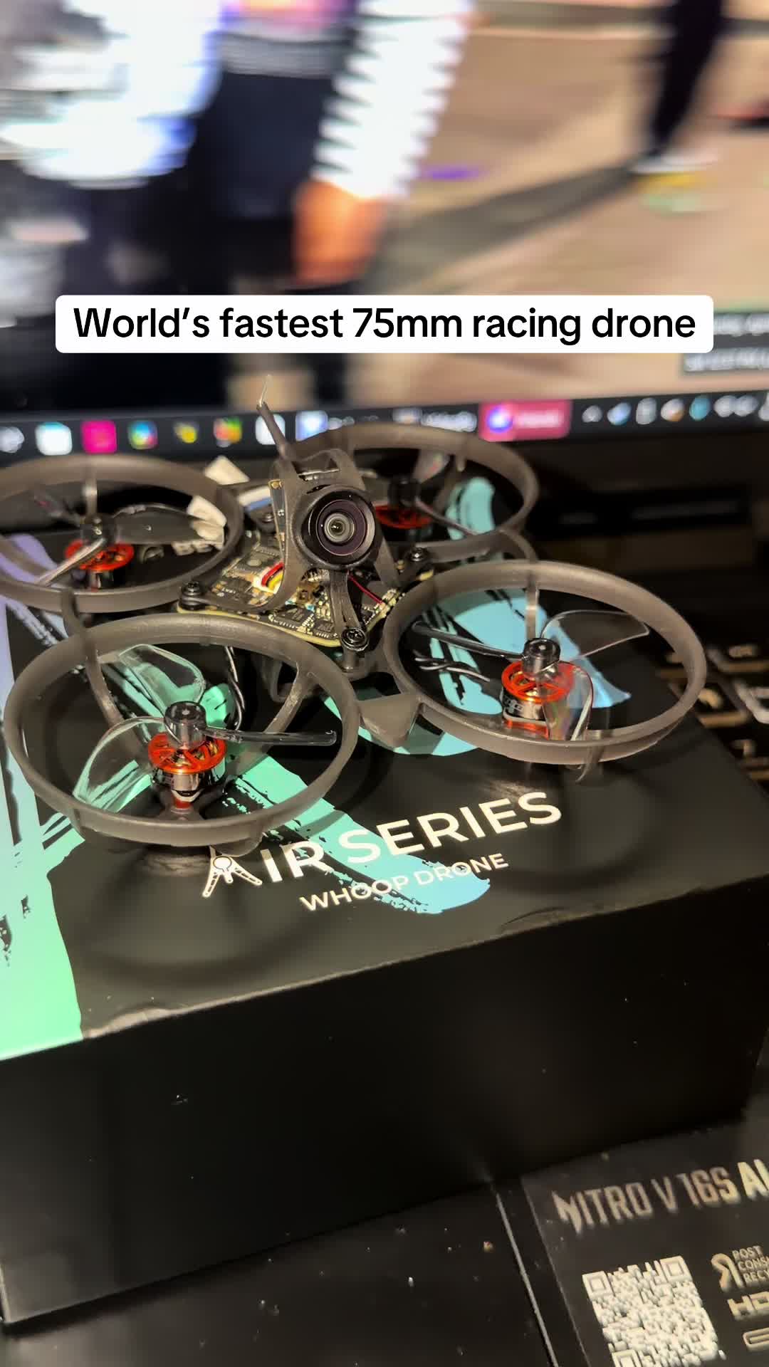 Je viens de récupérer le champion Air 75. Finna le prépare pour un vol inaugural