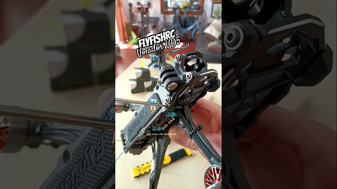 NEW! BUILDING A CINEMATIC FPV DRONE #FLYFISHRC VOLADOR VD5 LED LIGHTS SOLDERING DIGITAL CADDX DJI 04