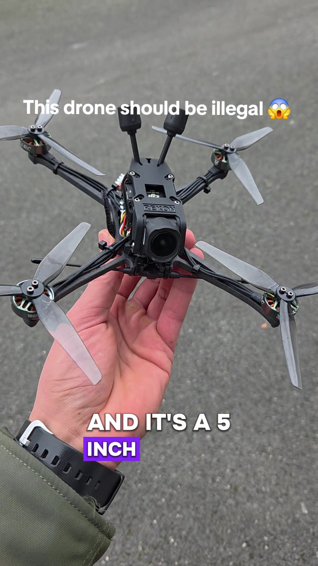 Le drone espion parfait Société Rekon 5 Lite En auriez-vous un ?
