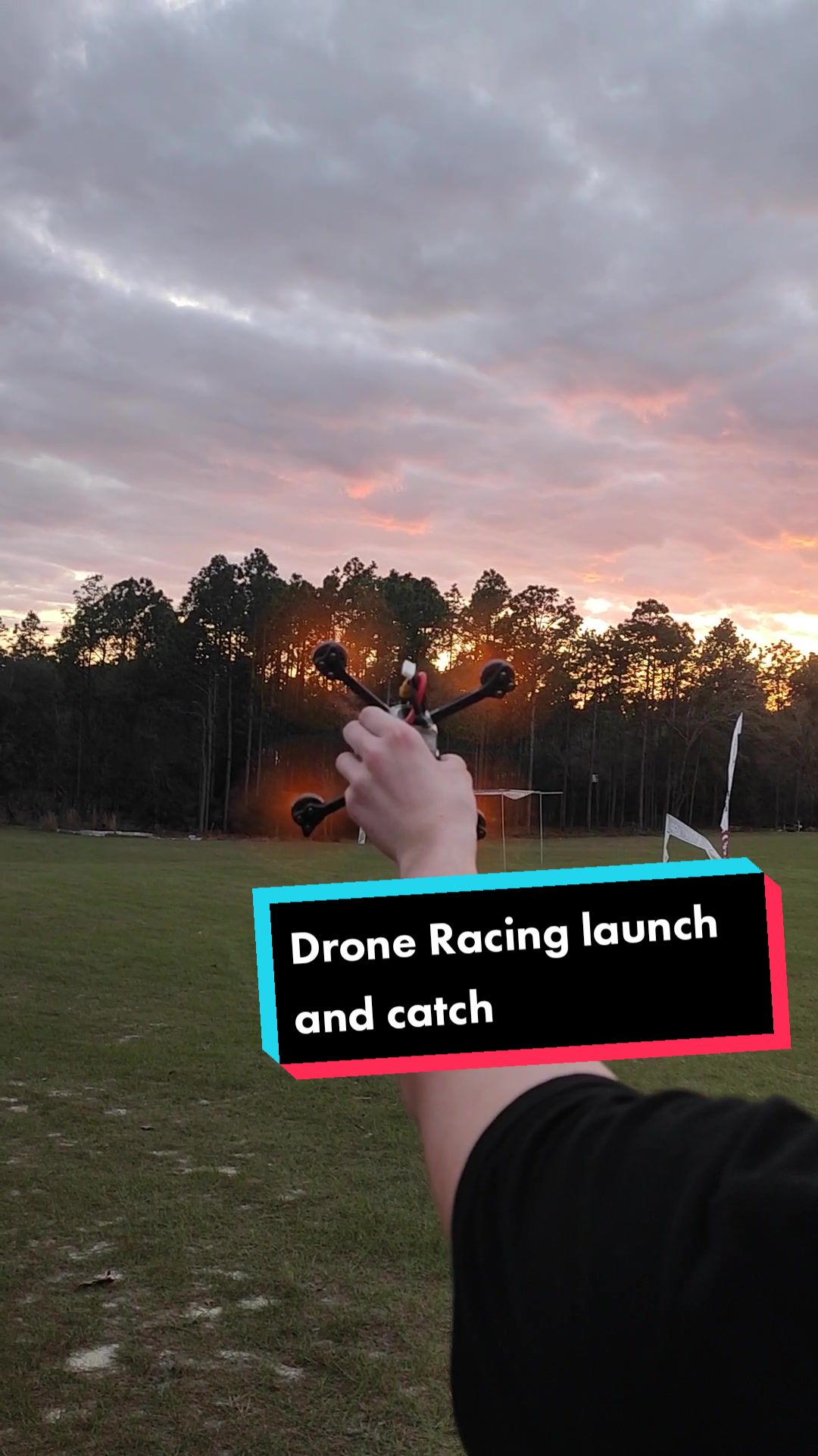 Lancement et capture de Drone Racing. . .
