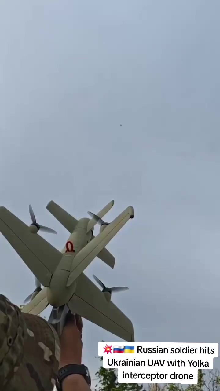 L'interception d'un drone de frappe à moyenne portée Hornet ukrainien avec Yolka inte