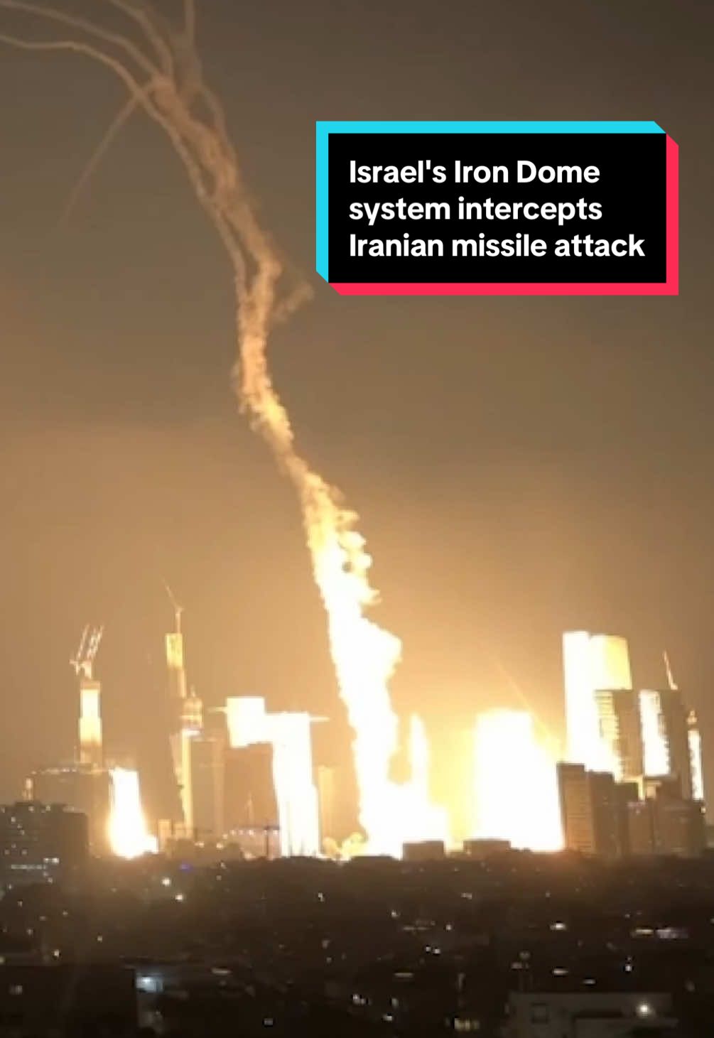 Une vidéo montre le système de défense israélien Iron Dome interceptant des missiles iraniens au-dessus