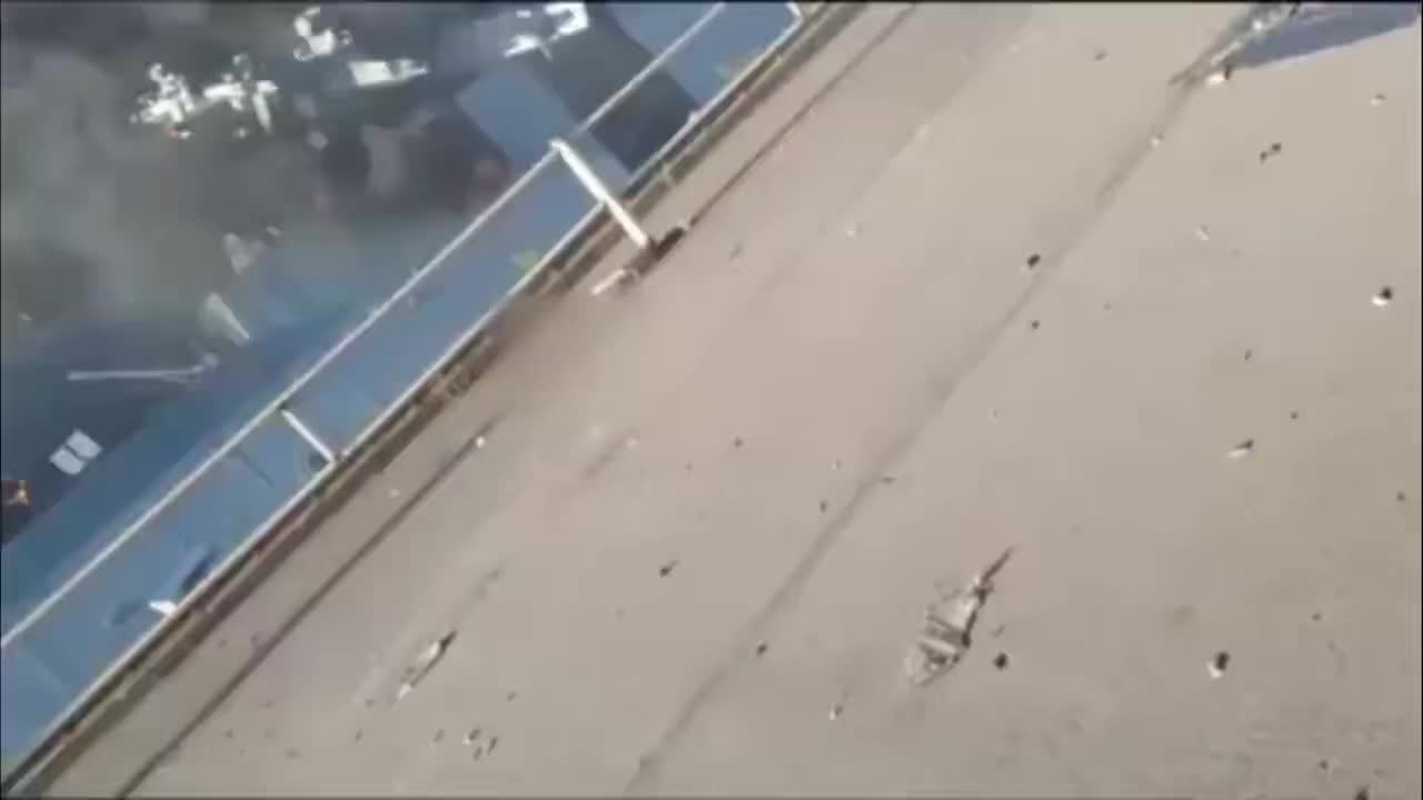 COUP BALTIQUE : DES DRONES UKRAINIENS FRAPPENT LE NAVIRE DE GUERRE RUSSE "BOYKIY" À ST. PETERSBOURG dominique
