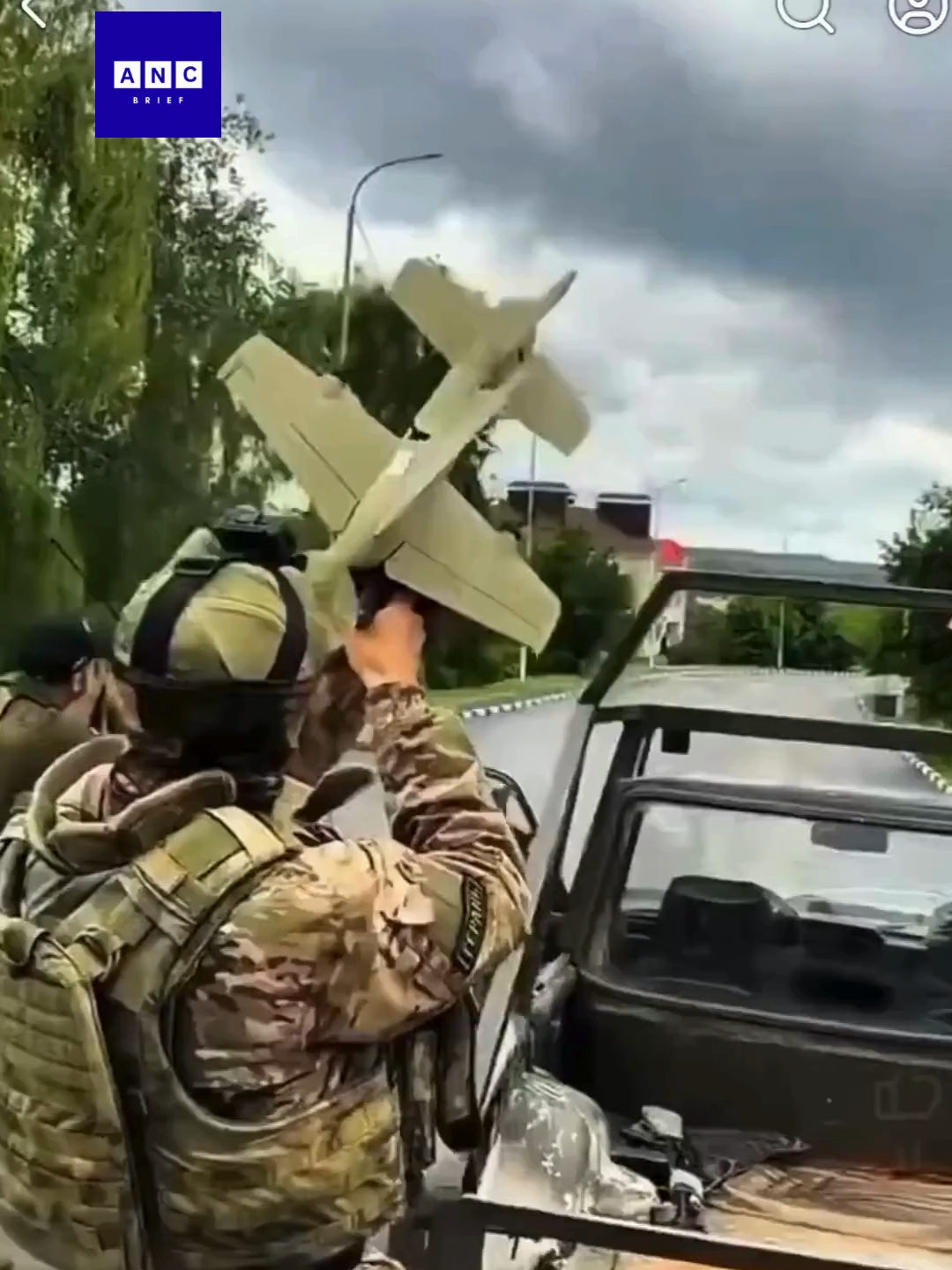 L'Ukraine a dévoilé un nouveau drone intercepteur conçu pour suivre automatiquement un