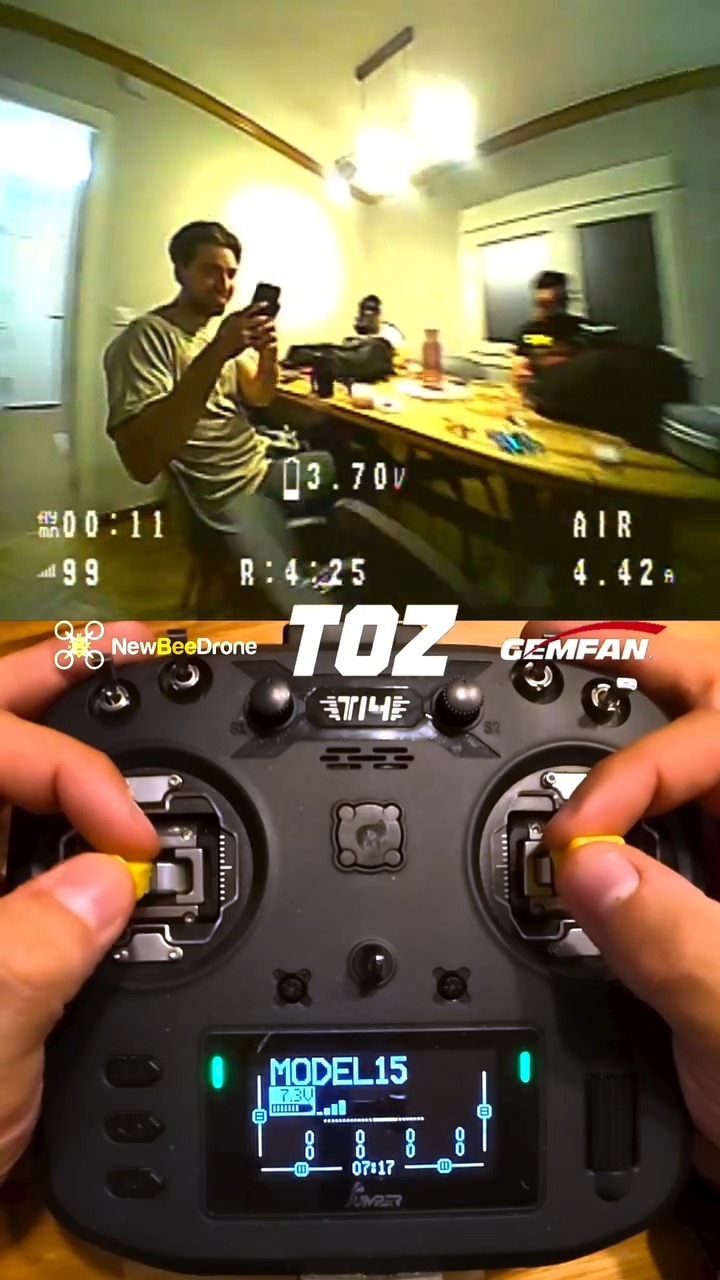 Bataille intérieure de drones FPV