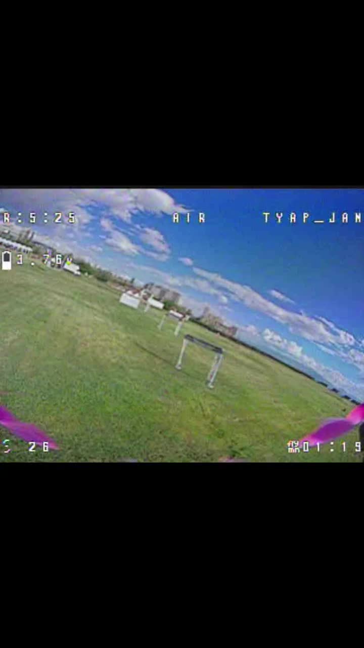 Nous sommes venus faire la course en FPV. La météo avait d'autres projets Week-end MultiGP en Arménie
