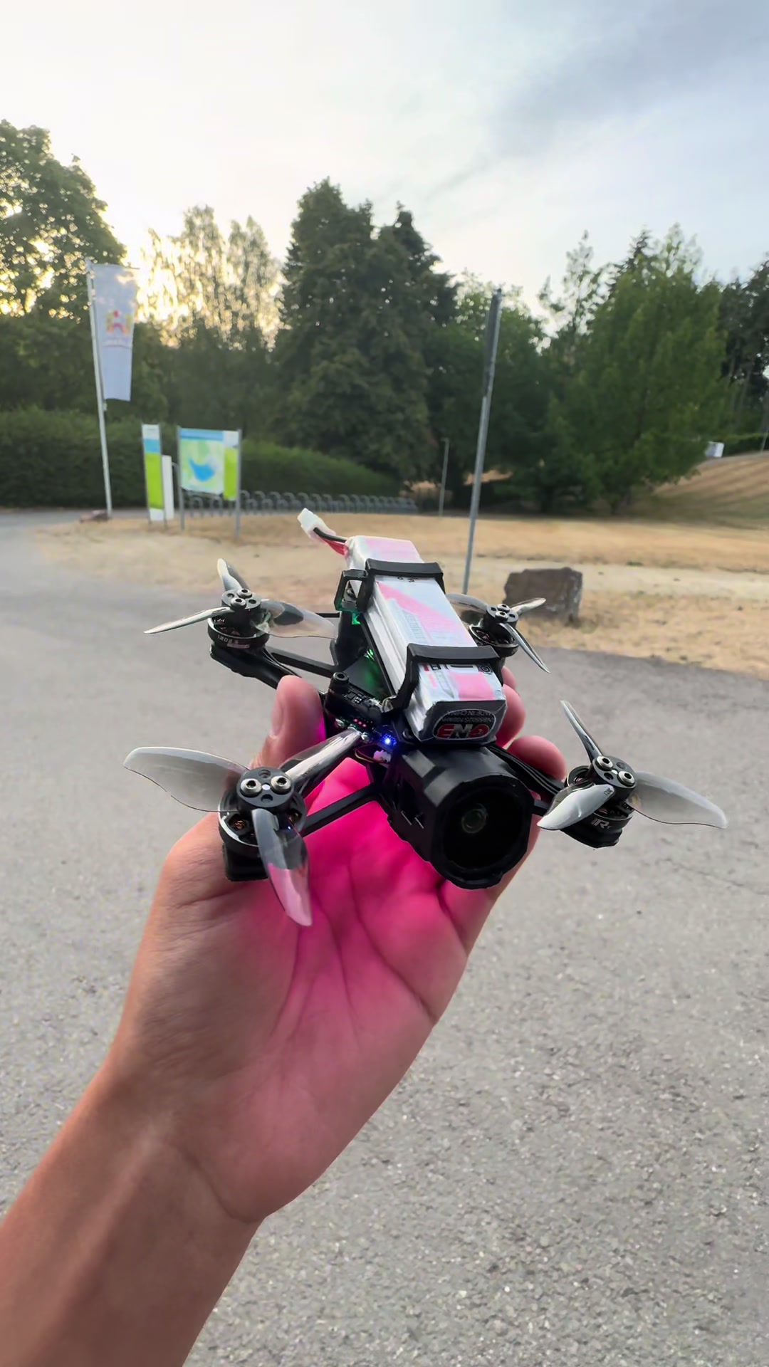 Freestyler mon nouveau drone fpv 2 pouces || Notez W20 HD à la limite !